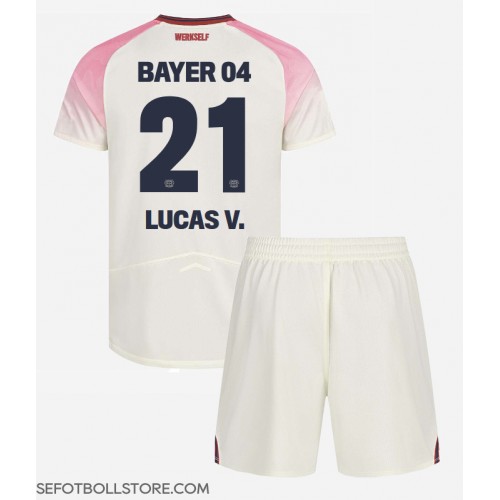 Bayer Leverkusen Lucas Vazquez #21 Replika babykläder Bortaställ Barn 2025-26 Kortärmad (+ korta byxor)